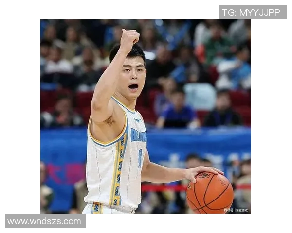 方硕的篮球之路：从青涩少年到CBA明星的成长故事与奋斗历程